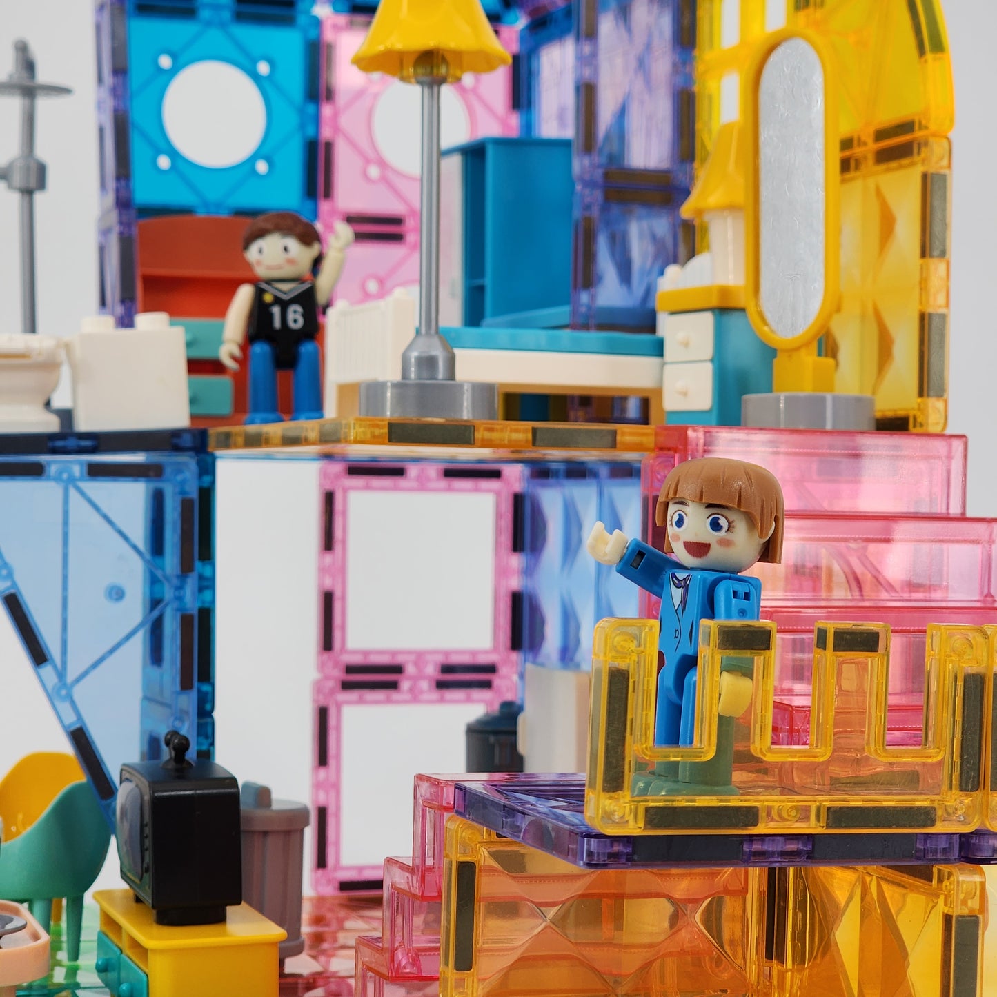Magnetic Tiles Dreamy Dollhouse 130 pieces ตัวต่อแม่เหล็กบ้านตุ๊กตาชวนฝัน 135 ชิ้น