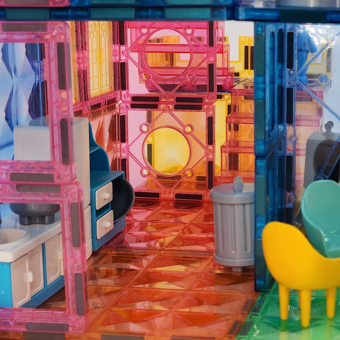 Magnetic Tiles Dreamy Dollhouse 130 pieces ตัวต่อแม่เหล็กบ้านตุ๊กตาชวนฝัน 135 ชิ้น